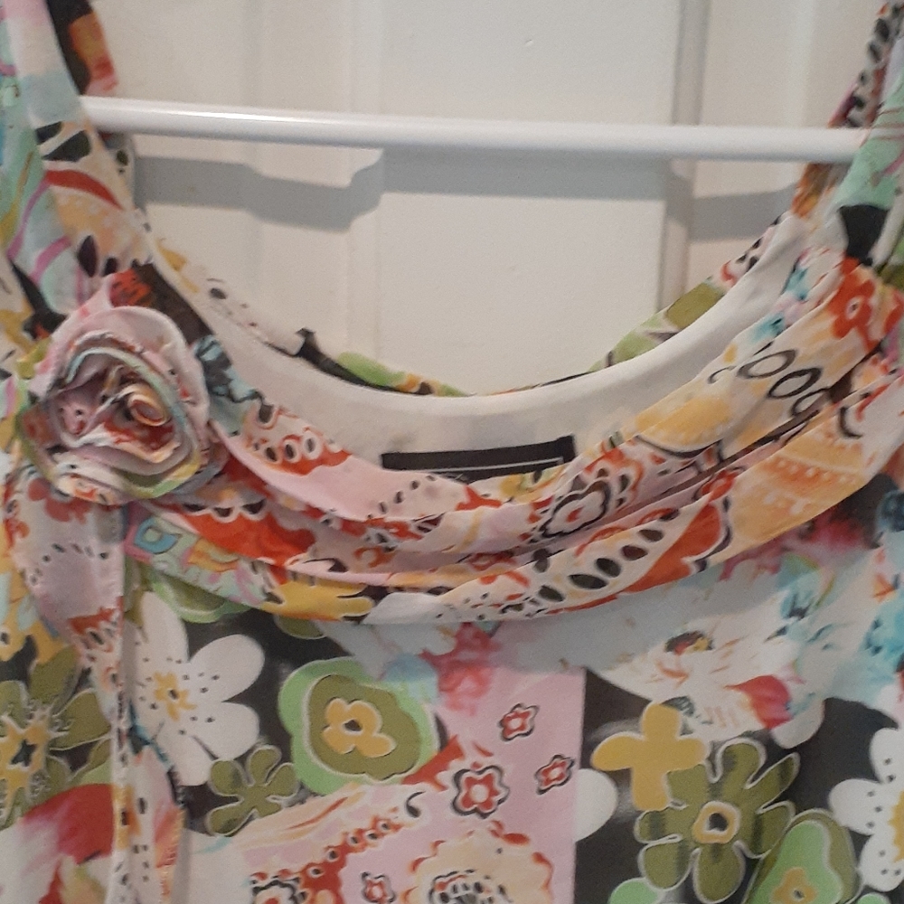 Silk Top - Picture 3 of 4
